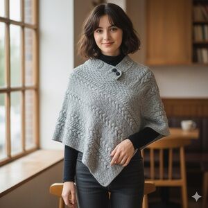 Aran Sweater Market 100% Merino Wool Cable Knit Poncho/Cape Gray OS Button